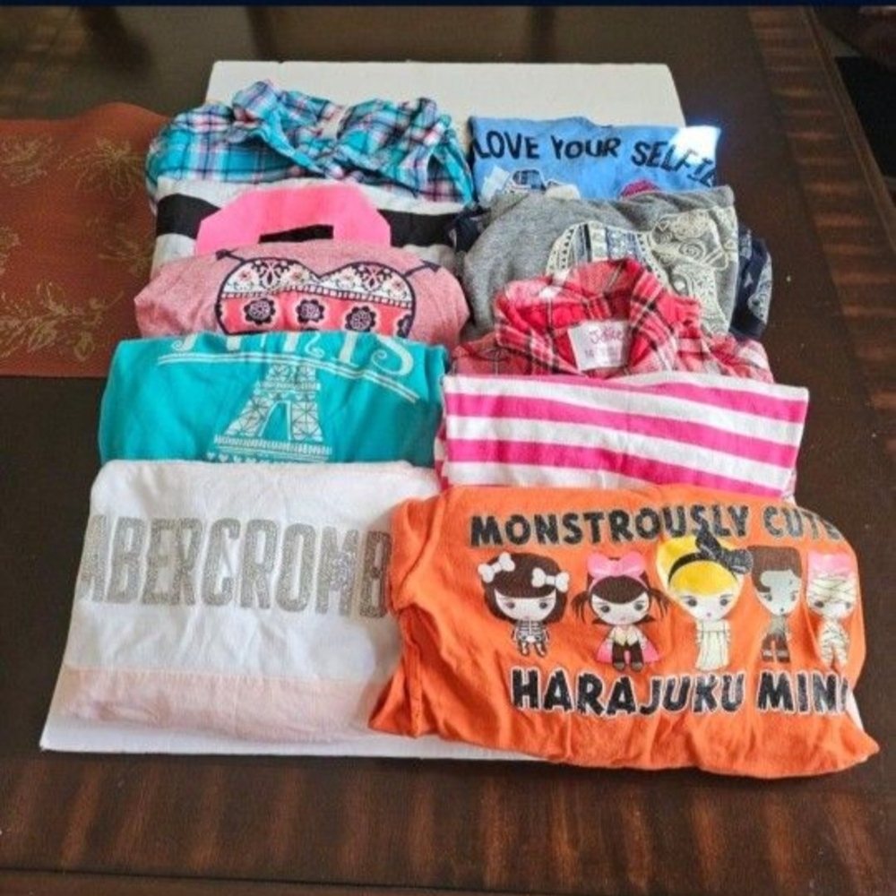 Various Graphic And Plaid Girl's Tops